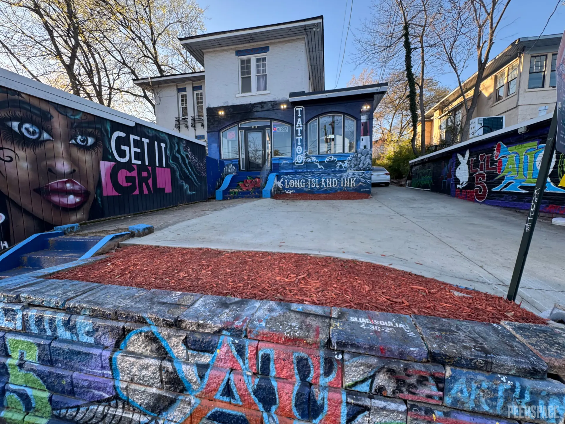 Long Island Ink Studio exterior